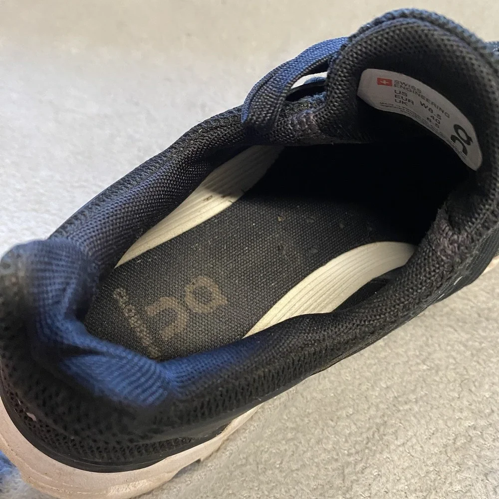 On Running‎ Cloudswift Womens 8.5 Black Gray Shoes Comfort Athletic - Picture 12 of 14